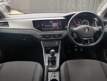 Used Volkswagen Polo 2019 for sale - 76249828: Photo 2