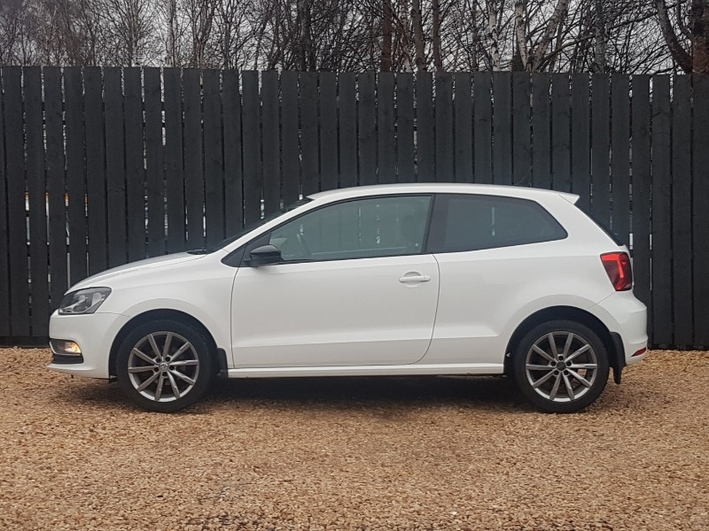 Used Volkswagen Polo 2015 for sale - 76935524: Photo 4