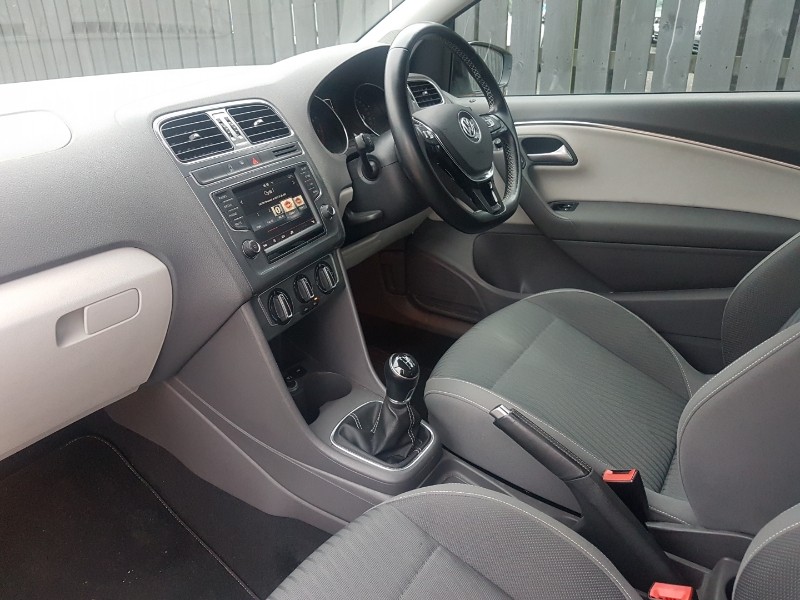 Used Volkswagen Polo 2015 for sale - 76935524: Photo 5