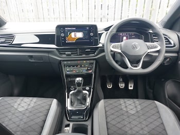 Used Volkswagen T-Roc 2025 for sale - 78900780: Photo