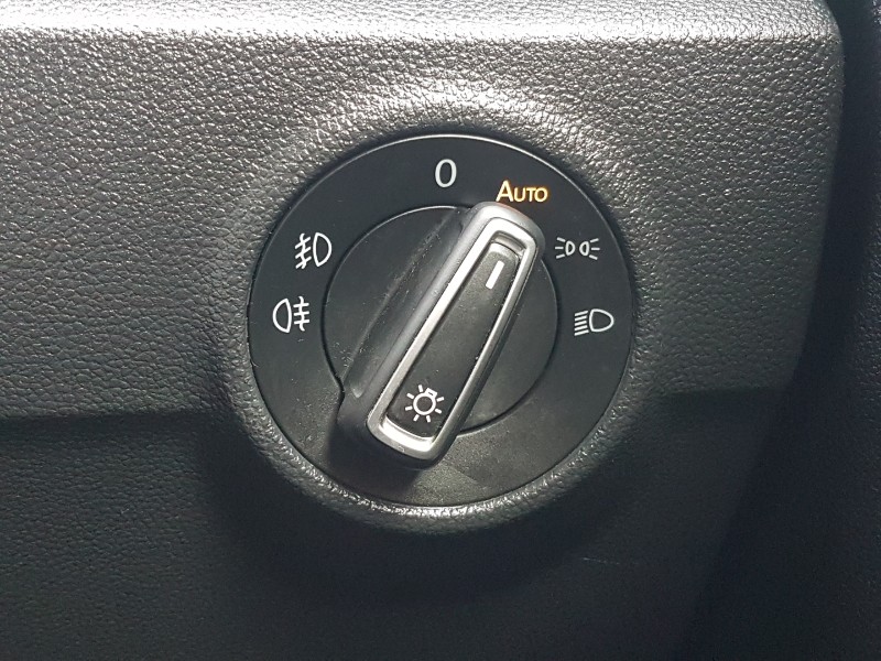 Used Volkswagen T-Roc 2018 for sale - 76533110: Photo 11