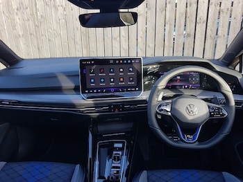 Used Volkswagen Golf 2025 for sale - 77352920: Photo