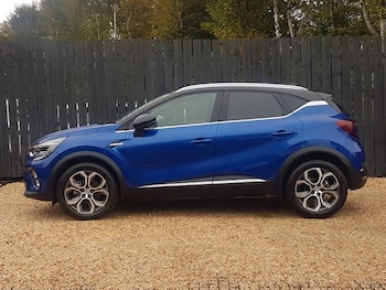 Used Renault Captur 2023 for sale - 76195300: Photo 4