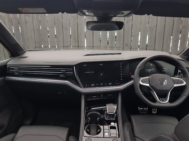 Used Volkswagen Touareg 2025 for sale - 77630340: Photo 2