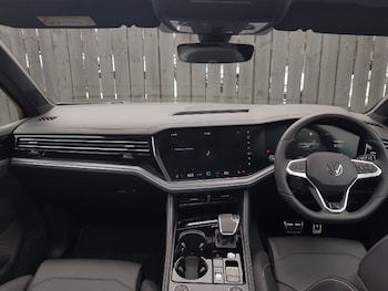 Used Volkswagen Touareg 2025 for sale - 77630340: Photo