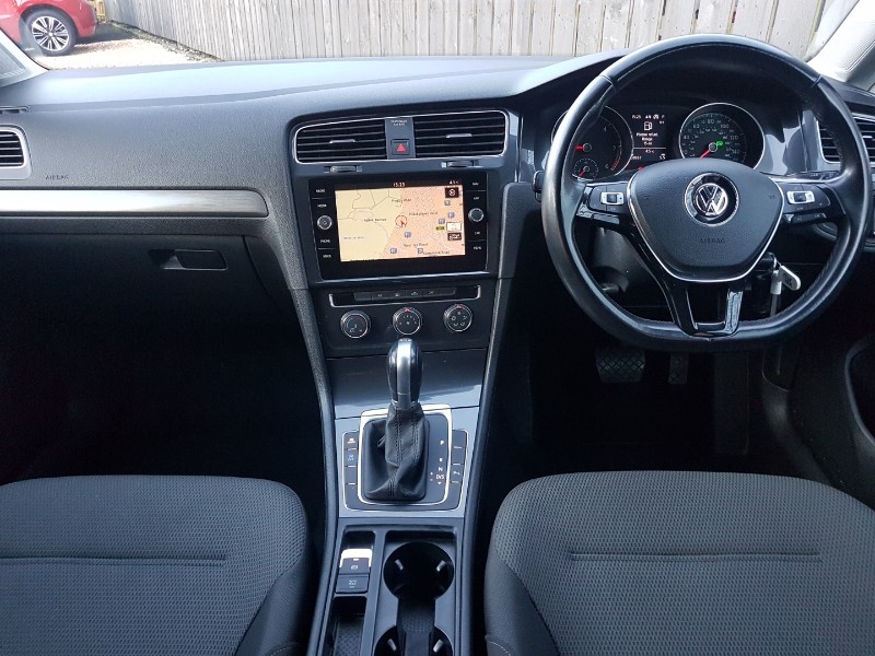 Used Volkswagen Golf 2018 for sale - 77160198: Photo 2