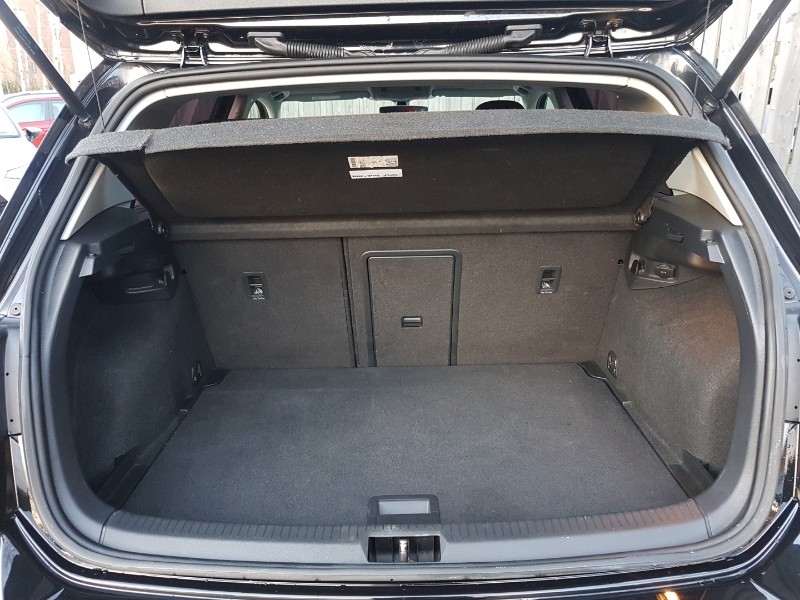 Used Volkswagen Golf 2018 for sale - 77160198: Photo 8