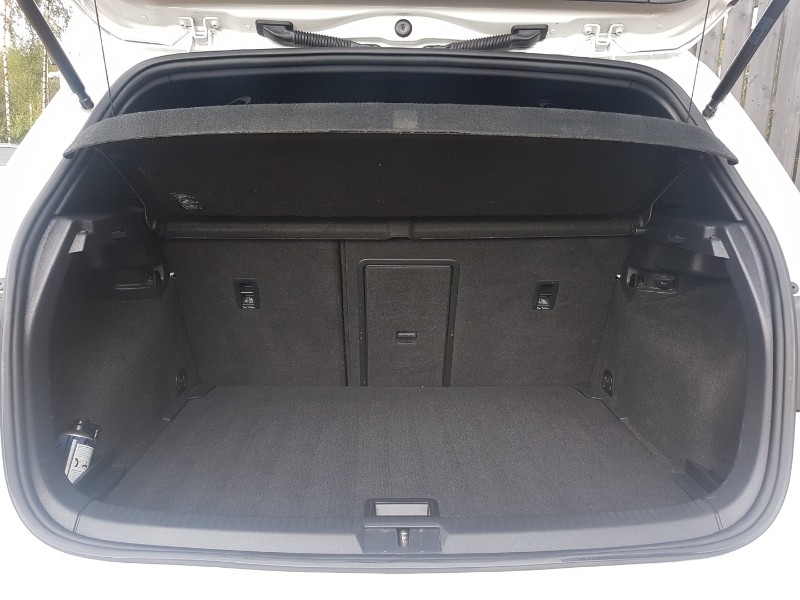 Used Volkswagen Golf 2017 for sale - 77223535: Photo 8