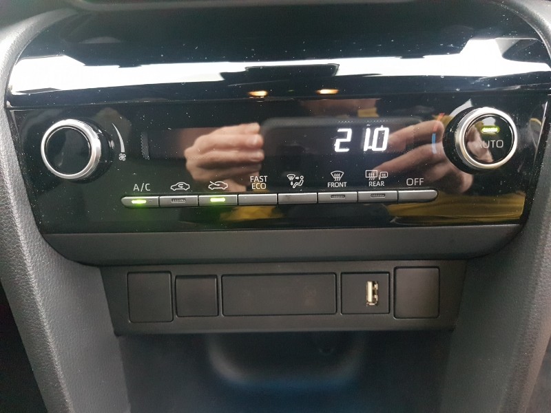 Used Toyota Yaris Cross 2022 for sale - 76465455: Photo 19