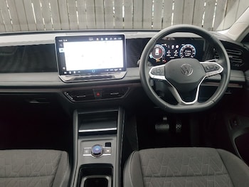 Used Volkswagen Tiguan 2024 for sale - 77585073: Photo