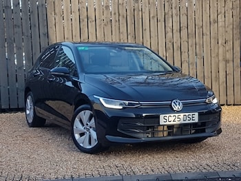 Used Volkswagen Golf 2025 for sale - 77024751: Photo