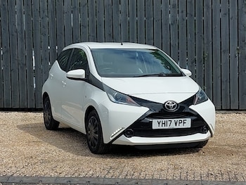 Used Toyota AYGO 2017 for sale - 79343238: Photo