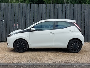 Used Toyota AYGO 2017 for sale - 79343238: Photo