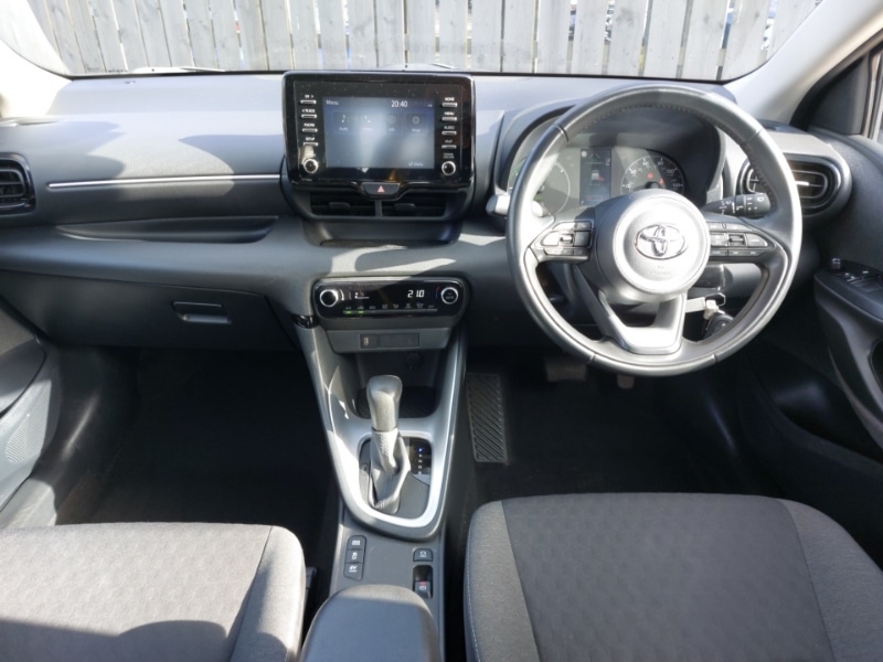 Used Toyota Yaris 2021 for sale - 78203214: Photo 2