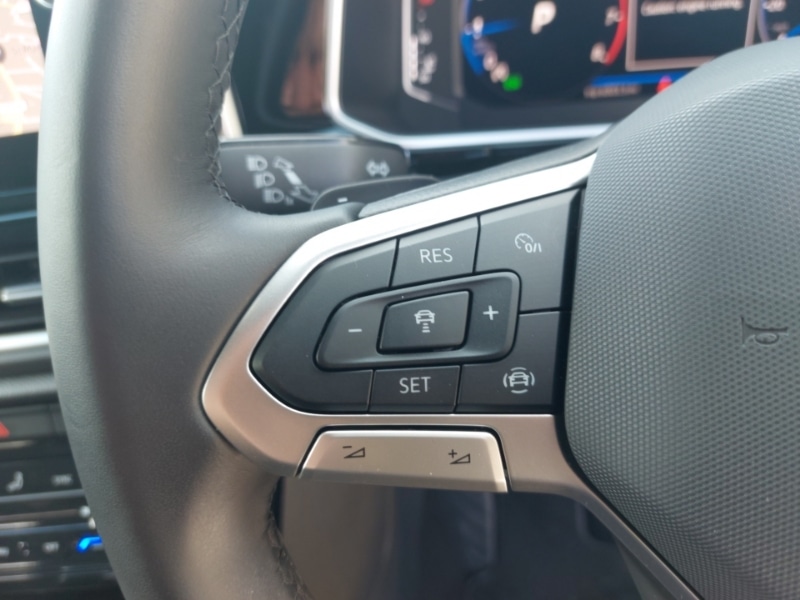 Used Volkswagen T-Roc 2024 for sale - 77197585: Photo 15