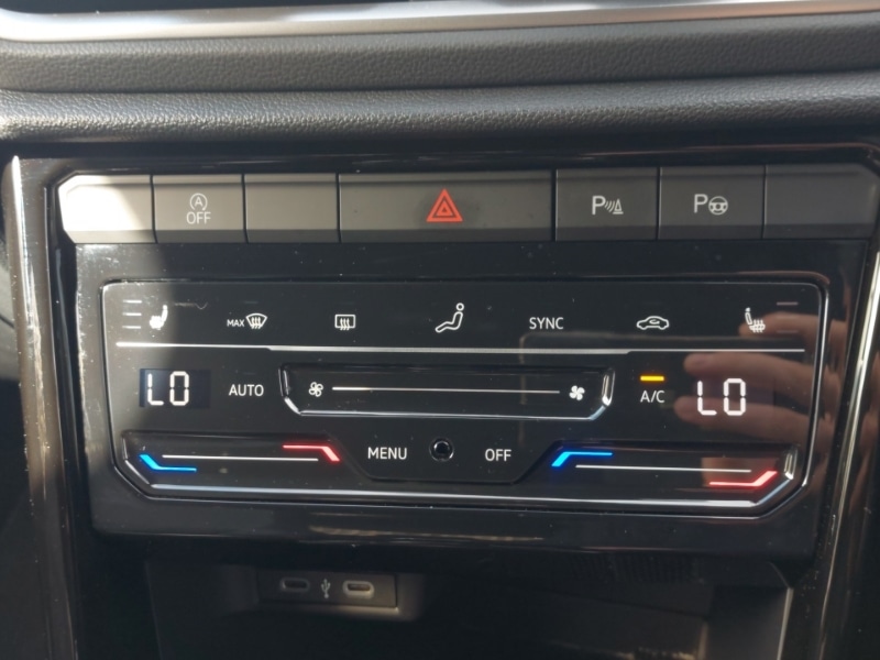 Used Volkswagen T-Roc 2024 for sale - 77197585: Photo 18