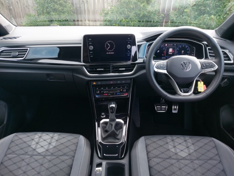 Used Volkswagen T-Roc 2024 for sale - 77197585: Photo 2