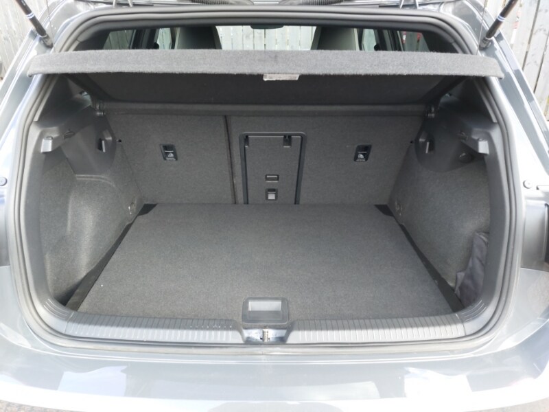 Used Volkswagen Golf 2023 for sale - 78151188: Photo 8