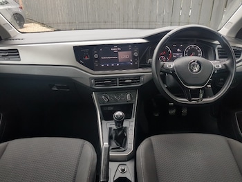 Used Volkswagen Polo 2019 for sale - 76543359: Photo