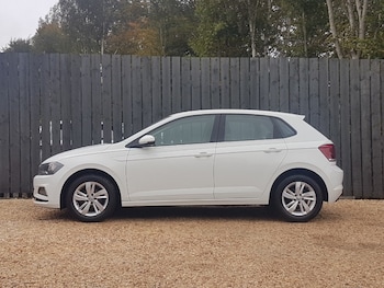 Used Volkswagen Polo 2019 for sale - 76543359: Photo
