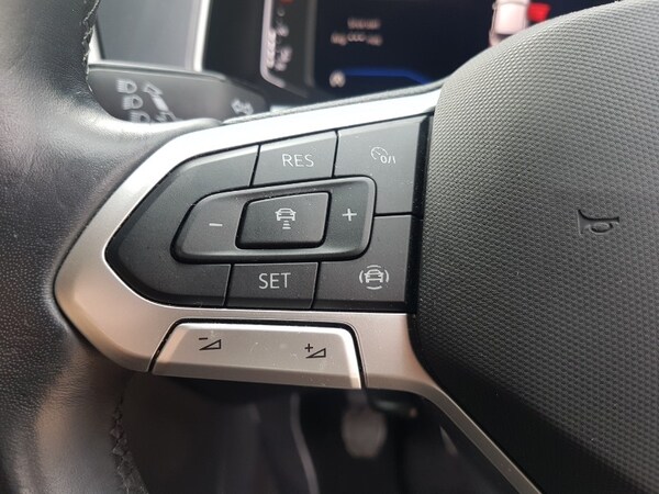 Used Volkswagen T-Roc 2022 for sale - 76221561: Photo 18