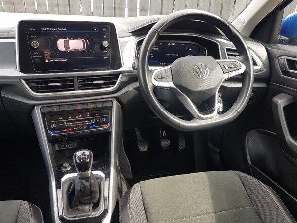 Used Volkswagen T-Roc 2022 for sale - 76221561: Photo 2