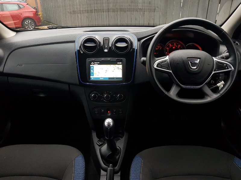 Used Dacia Sandero Stepway 2020 for sale - 77168967: Photo 2