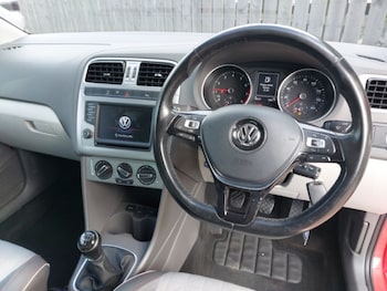Used Volkswagen Polo 2017 for sale - 78480293: Photo