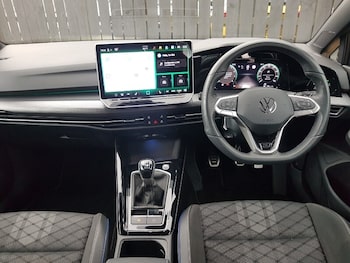 Used Volkswagen Golf 2024 for sale - 77873821: Photo