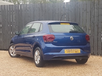 Used Volkswagen Polo 2019 for sale - 76160400: Photo