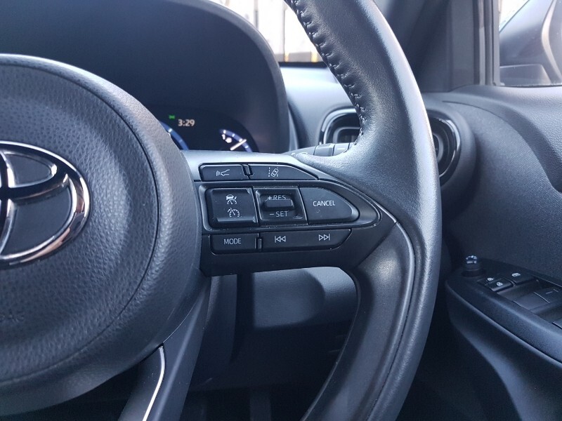 Used Toyota Yaris Cross 2021 for sale - 76602481: Photo 19