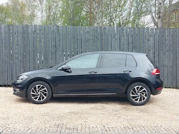 Used Volkswagen Golf 2019 for sale - 78327046: Photo