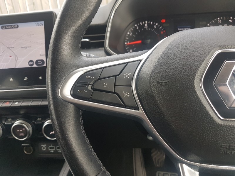 Used Renault Clio 2021 for sale - 76134732: Photo 19