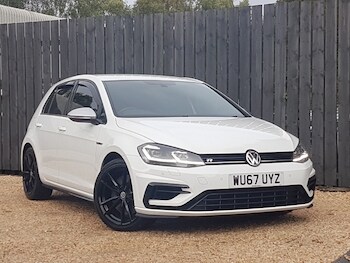 Used Volkswagen Golf 2017 for sale - 76134810: Photo