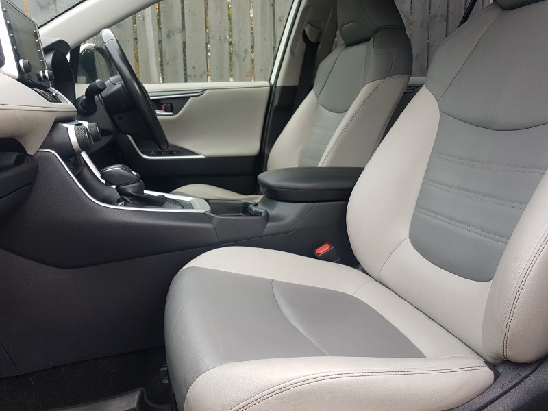 Used Toyota RAV4 2019 for sale - 76478477: Photo 5