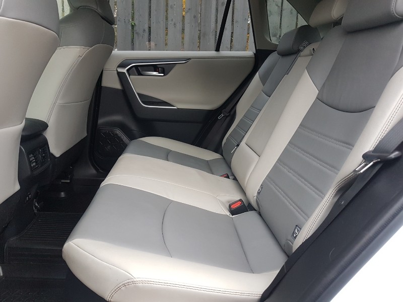 Used Toyota RAV4 2019 for sale - 76478477: Photo 6