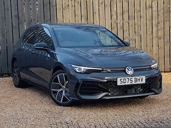 Used Volkswagen Golf 2025 for sale - 77024655: Photo