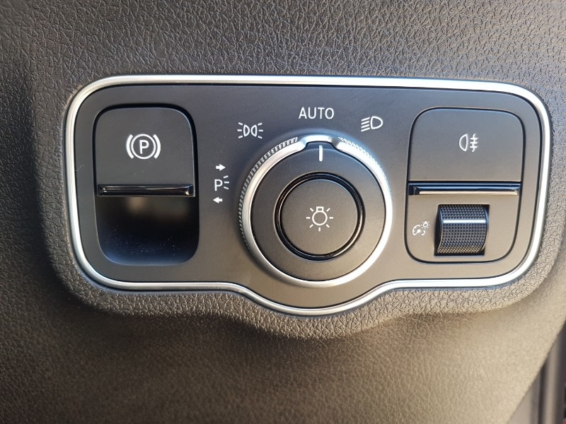 Used Mercedes-Benz GLB 2023 for sale - 77410112: Photo 14