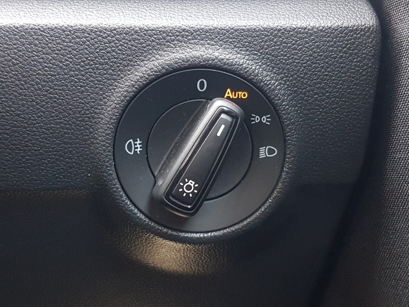 Used Volkswagen T-Roc 2023 for sale - 77956609: Photo 11