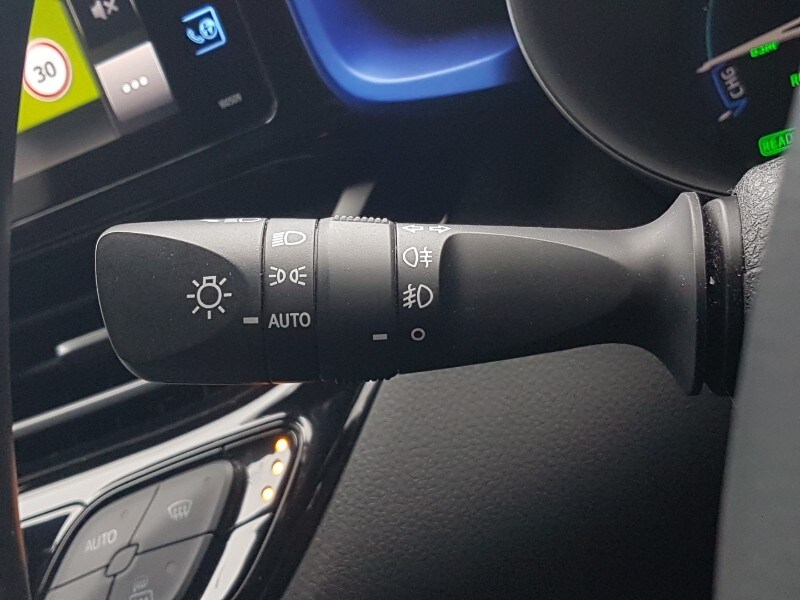 Used Toyota C-HR 2018 for sale - 76860322: Photo 11