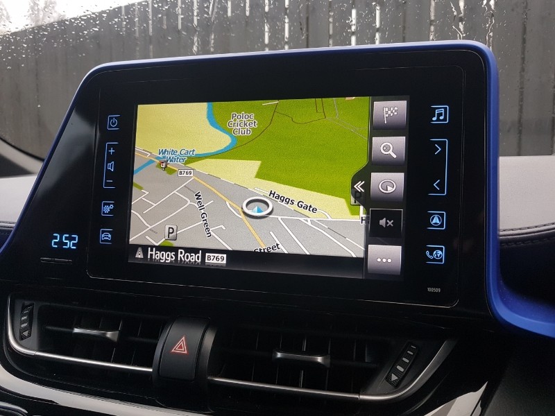 Used Toyota C-HR 2018 for sale - 76860322: Photo 15