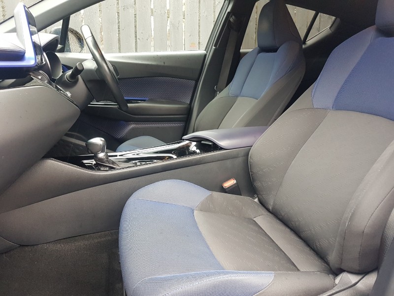 Used Toyota C-HR 2018 for sale - 76860322: Photo 5