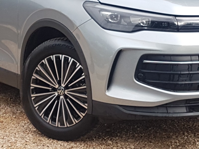 Used Volkswagen Tiguan 2024 for sale - 76225965: Photo 9