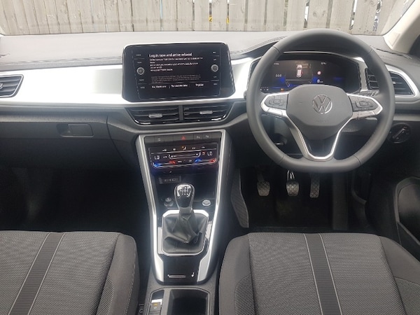 Used Volkswagen T-Roc 2025 for sale - 75259744: Photo 2