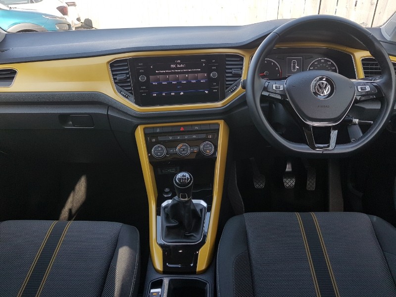 Used Volkswagen T-Roc 2020 for sale - 77948056: Photo 2