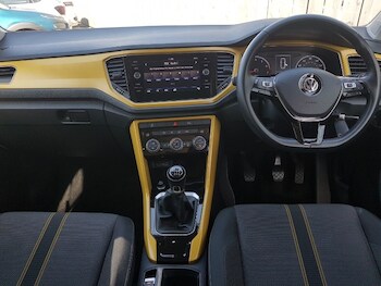 Used Volkswagen T-Roc 2020 for sale - 77948056: Photo