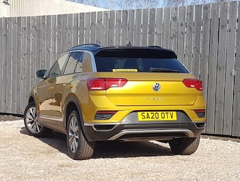 Used Volkswagen T-Roc 2020 for sale - 77948056: Photo