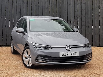 Volkswagen - Golf