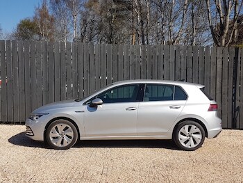 Used Volkswagen Golf 2024 for sale - 75290007: Photo