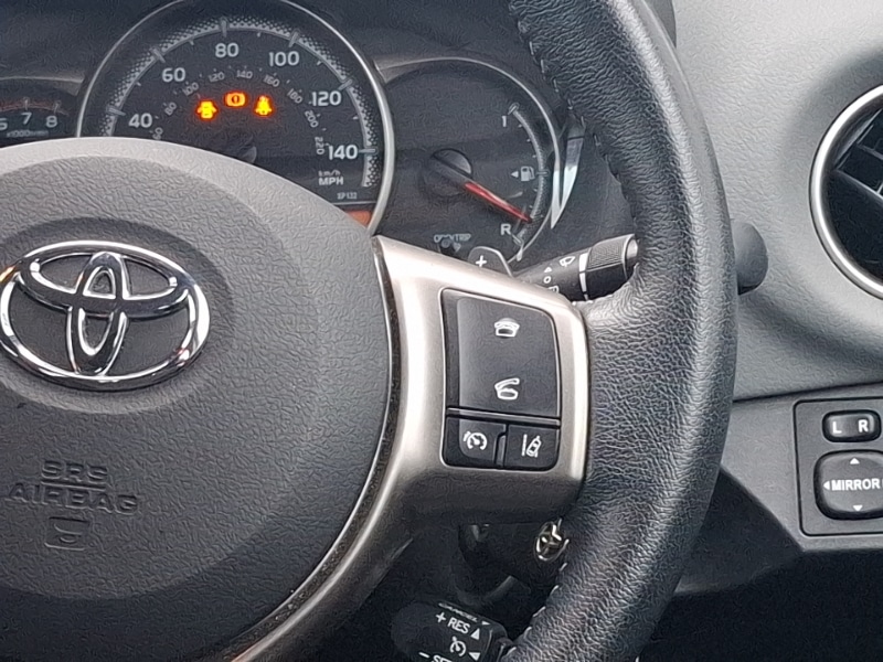 Used Toyota Yaris 2016 for sale - 76567239: Photo 11